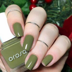 Effortless Olive Green Nails