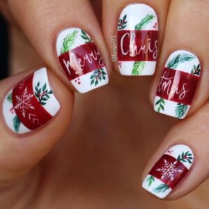 Beautiful Classic Christmas Nails