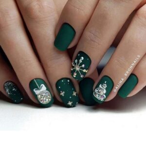 3D Green Christmas Nails with Rich Stones