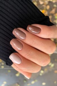 Different Shades of chocolate nails design