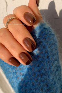 Cocoa vibes brown nails