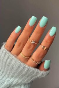 Aquamarine Nails