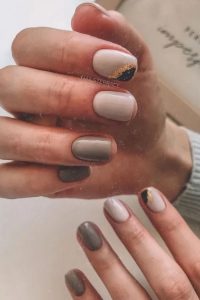Nude Nails with Gold Foil, fall nails designs, fall nails ideas, fall nails, autumn nails, pretty fall nails, cute fall nails