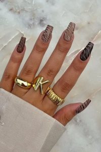 Brown Zebra Print Nails, fall nails designs, fall nails ideas, fall nails, autumn nails, pretty fall nails, cute fall nails