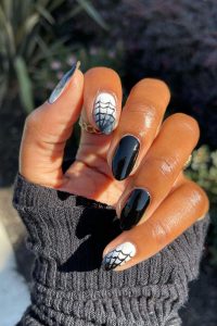 Black and Grey Spider Webs, halloween nails, halloween nails ideas, halloween nails designs