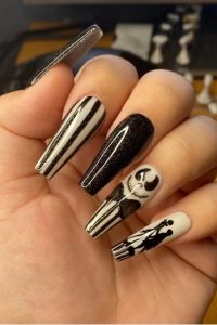 Jack Skellington Halloween Nails, halloween nails, halloween nails ideas, halloween nails designs