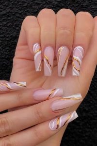 Gold Marble Fall Nails, fall nails designs, fall nails ideas, fall nails, autumn nails, pretty fall nails, cute fall nails