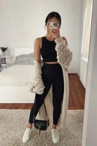 Sweater Over Casual Outfit, sweater outfit ideas, fall outfit ideas, winter outfit ideas