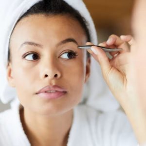 how to look polished, tips for women to look polished, Groom your Eyebrows