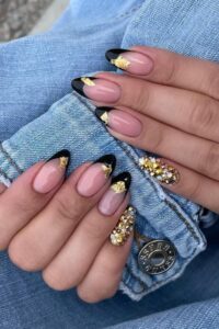 Swarovski Crystal Pink Gel Nails, pointy nails, pointy nail designs, pointy nail ideas