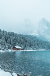 Winter Cabin by the Lake, winter iphone wallpaper, winter background iphone, winter wallpaper iphone, winter iphone background