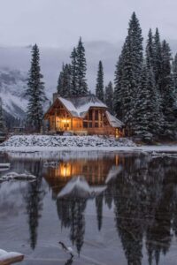 The Cozy Cabin, winter iphone wallpaper, winter background iphone, winter wallpaper iphone, winter iphone background