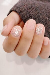 Neutral Snowflake Nails, winter nails, winter nail designs, winter nail ideas